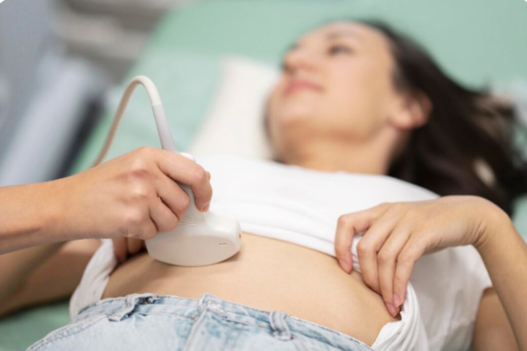 abdominal ultrasound safety and accuracy